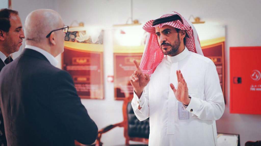 تكريم سعادة الرئيس التنفيذي لشركة عكل خلال مبادرة فخر العرب